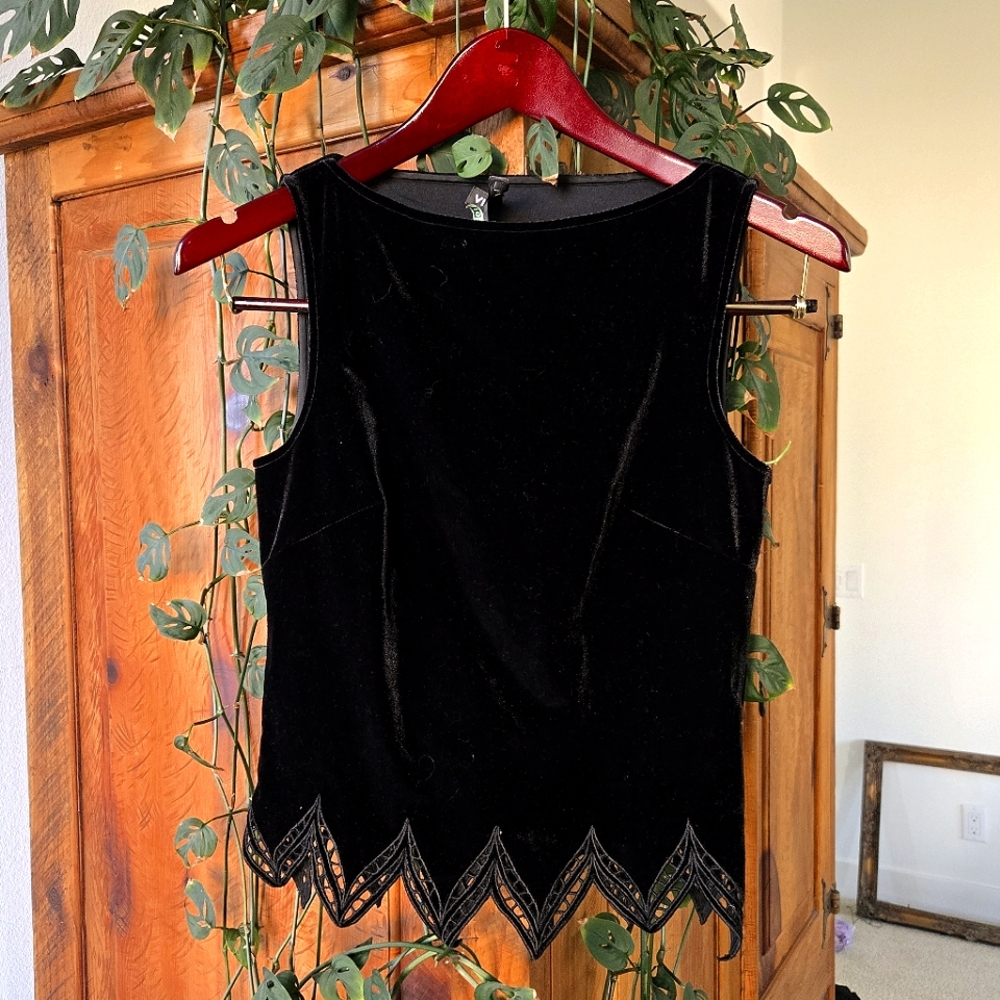 Vivienne Tam Women's Top - Black Velour with Embroidery - Size 0